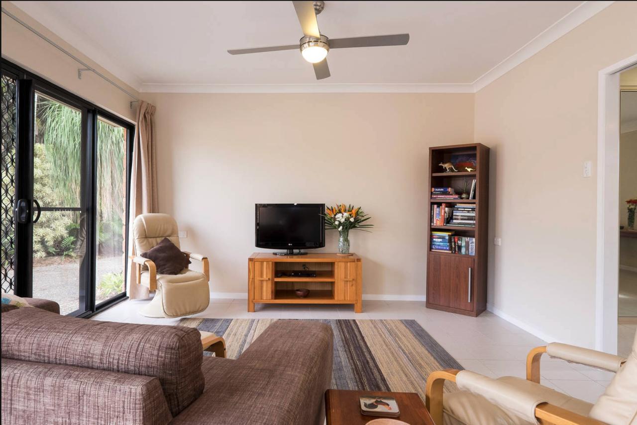 The Villa At The Bay Deception Bay Esterno foto
