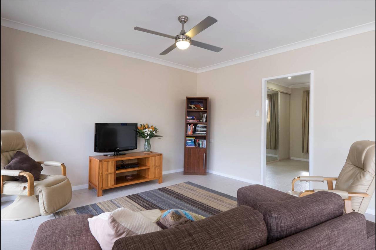 The Villa At The Bay Deception Bay Esterno foto